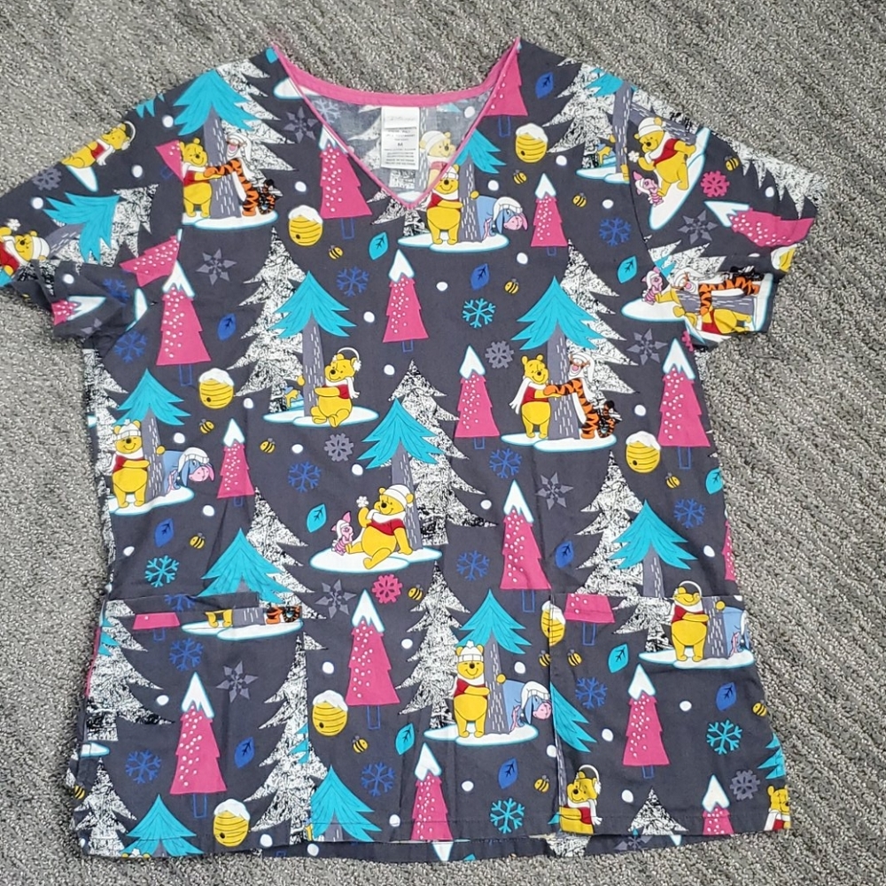 Disney Winnie the Pooh scrub top print Christmas